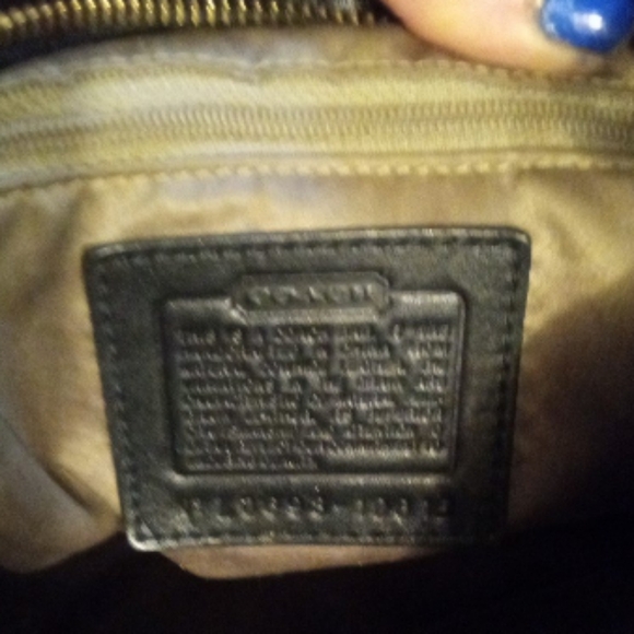 Carley coach shoulder bag - Picture 4 of 9